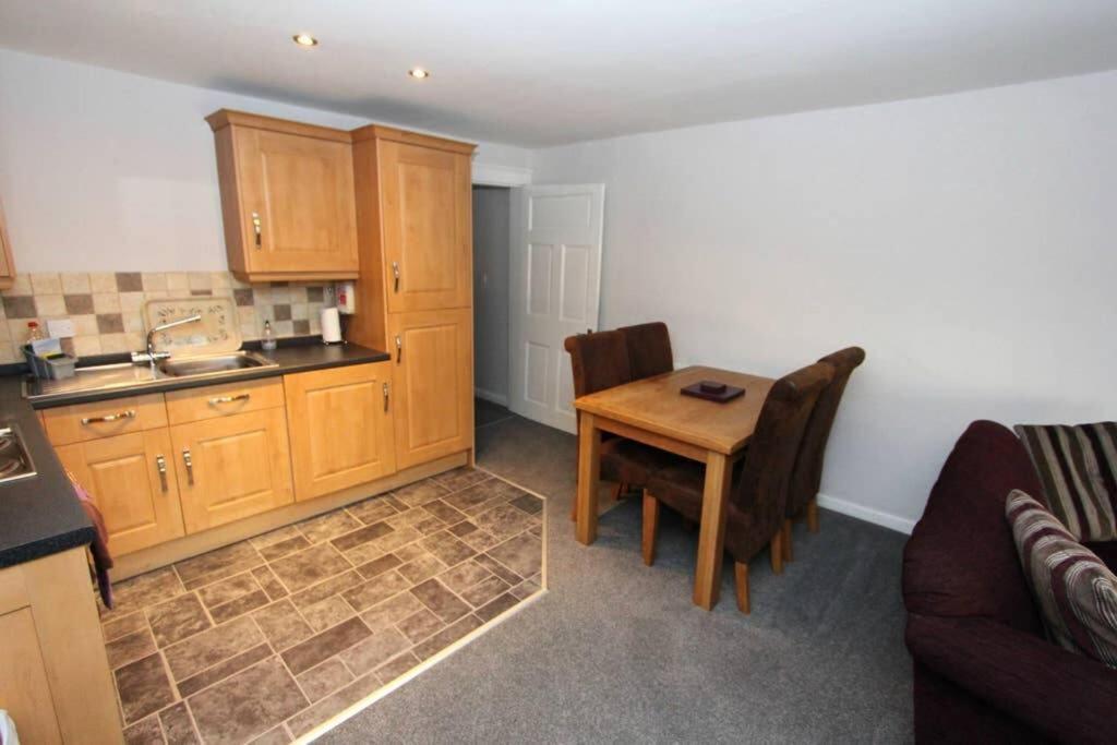 Top Floor Character Apartment In The Heart Of The City Centre Chester Exterior foto